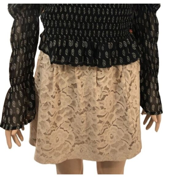 (5‎ for $25) Forever 21 Beige Lace MIni Skirt size XS - Picture 1 of 7